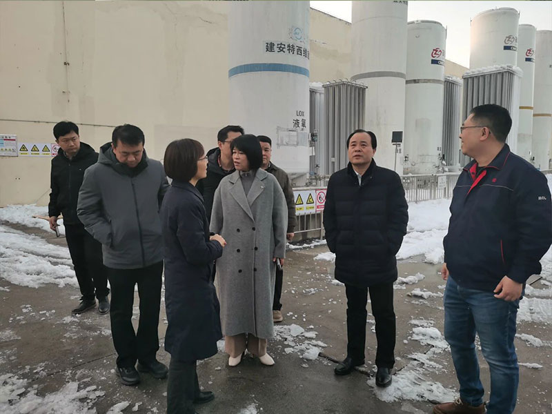 1738822441387458.jpg 012802.jpg